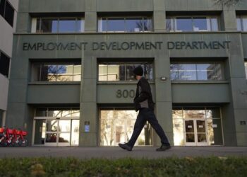 US economy surpasses pre-pandemic size with 6.5% Q2 growth