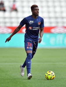 Everton signs winger Townsend, goalkeeper Begovic 4 - Egyptian Gazette