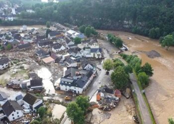30 dead, dozens missing in Germany floods; 2 die in Belgium