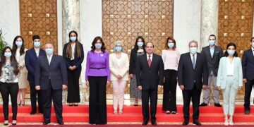 President receives youth delegation from Cyprus, Greece