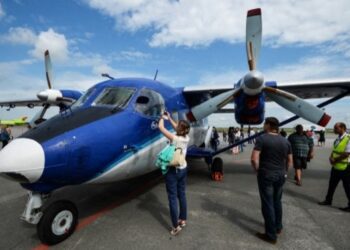 All passengers survive after plane makes hard landing in Siberia