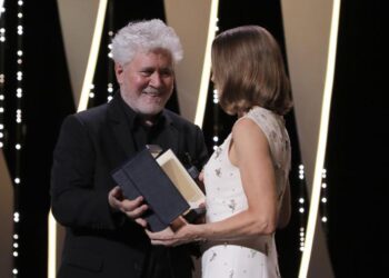 Almodóvar’s ‘Madres paralelas’ to open Venice Film Festival