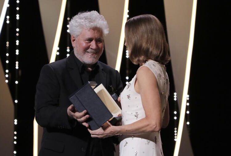 Almodóvar’s ‘Madres paralelas’ to open Venice Film Festival 1 - Egyptian Gazette Pedro Almodovar, left, presents Jodi Foster with an honorary Palme d'Or at the opening ceremony of the 74th international film festival, Cannes, southern France, Tuesday, July 6, 2021.