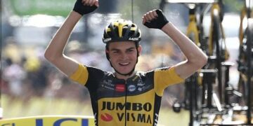 Kuss wins Tour de France stage 15 