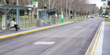 Sydney tightens lockdown as Australia’s COVID-19 cases rise