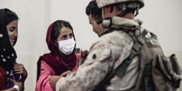 Poland halts Afghan airlift over safety as US deadline looms