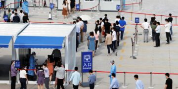 For first time since July, China reports no new local COVID-19 cases