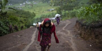 Survivors of Guatemalan mudslide face death or emigration 1 - Egyptian Gazette Survivors of Guatemalan mudslide face death or emigration