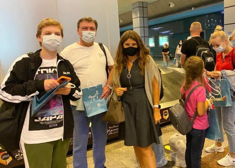 Russian tourists fly in to Egypt's Red Sea resorts 1 - Egyptian Gazette