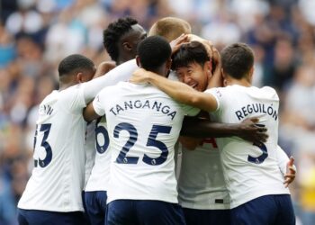 Son shines as Spurs go top of EPL