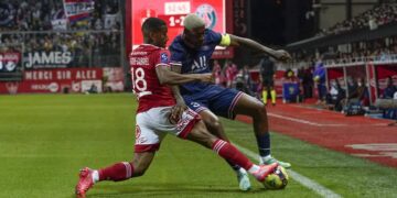 Mbappe strikes as PSG beats Brest to go top