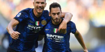 Inter Milan stuns Genoa 4-0 1 - Egyptian Gazette Inter Milan stuns Genoa 4-0
