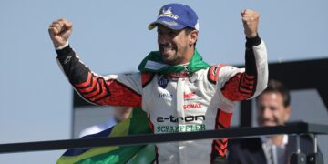 Brazilian Di Grassi wins in Berlin