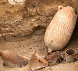 Remains of Graeco-Roman suburb found in Alex 17 - Egyptian Gazette