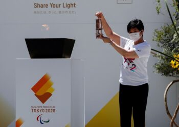 Paralympic flame arrives in Tokyo