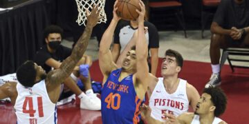 Pistons sign Luka Garza, Chris Smith to 2-way contracts 1 - Egyptian Gazette Pistons sign Luka Garza, Chris Smith to 2-way contracts