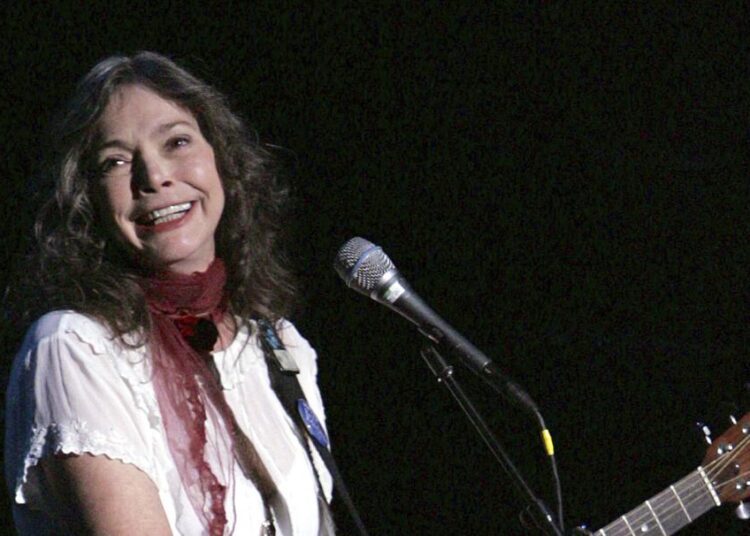 Nanci Griffith performs during the ACLU Freedom Concert Oct. 4, 2004, in New York.