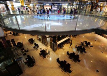 Euro zone growth confirmed at 2 per cent in Q2, employment rises