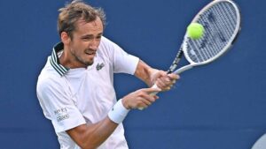 Medvedev marches into Cincinnati quarters 2 - Egyptian Gazette