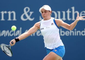 Osaka ousts Gauff as Barty beats Watson in Cincinnati
