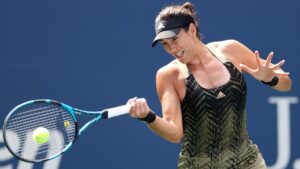 Osaka, Halep, Muguruza and Tsitsipas advance at US Open 2 - Egyptian Gazette