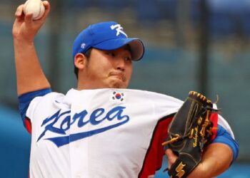 Olympics-Baseball: Japan, S. Korea clinch spots in final four