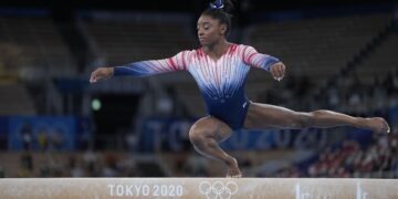 Olympics- Gymnastics: Biles claims bronze