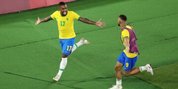 Olympics-Soccer: Malcom grabs golden glory for Brazil