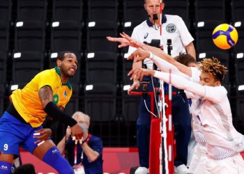Olympics-Volleyball: Brazil sets up quarter-final clash with Japan