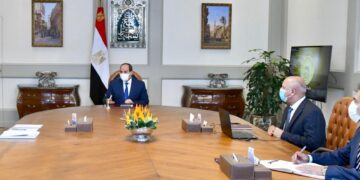 Sisi: New axial roads to serve as arteries of development, integrated life for citizens 1 - Egyptian Gazette Sisi: New axial roads to serve as arteries of development, integrated life for citizens