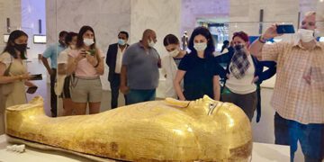 Russian team tours Fustat museum