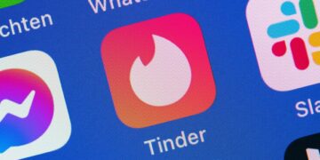 Tinder extends identity verification to all users