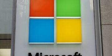 Microsoft warns thousands of cloud customers of exposed databases 1 - Egyptian Gazette Microsoft warns thousands of cloud customers of exposed databases