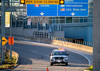 Canada to require air travelers to be vaccinated