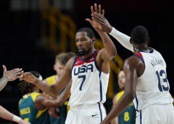 US routs Australia 97-78, to play for more basketball gold
