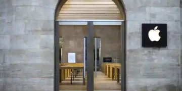 Apple to roll out photo checking system on country-by-country basis