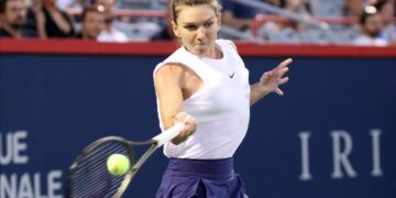 Red-hot Collins halts Halep injury comeback in Montreal 1 - Egyptian Gazette Red-hot Collins halts Halep injury comeback in Montreal