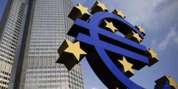 Euro zone business boom roared on in August