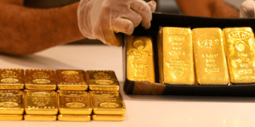 Gold firms above $1,800 on softer dollar 1 - Egyptian Gazette Gold firms above $1,800 on softer dollar