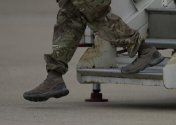UK starts to bring troops home as Kabul airlift winds down