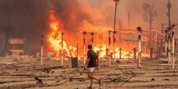 Villages evacuated as wildfires rage across Turkey, Greece, Italy