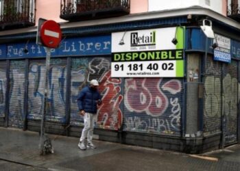 Spanish jobless figures slump by record 5.5% in July