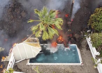 Nerves on edge on Spanish island as quakes, lava threaten