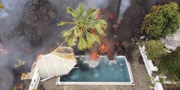 Nerves on edge on Spanish island as quakes, lava threaten