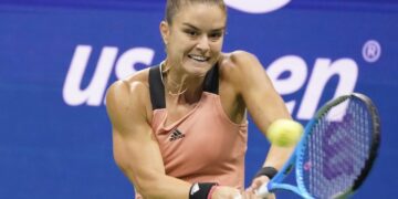 Bencic, Martincova, Sakkari advance in Ostrava