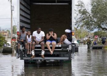 UN: Weather disasters soar in numbers, cost, but deaths fall