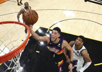 Suns’ Booker will miss start of camp due to health protocols
