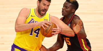 Lakers trade Marc Gasol to Grizzlies