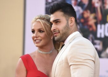 Britney Spears gets engaged with ‘lioness’ engraved ring