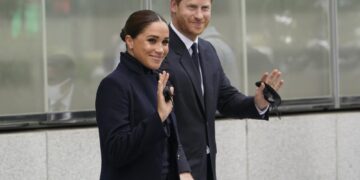 Harry, Meghan visit NYC sites, including Sept. 11 memorial